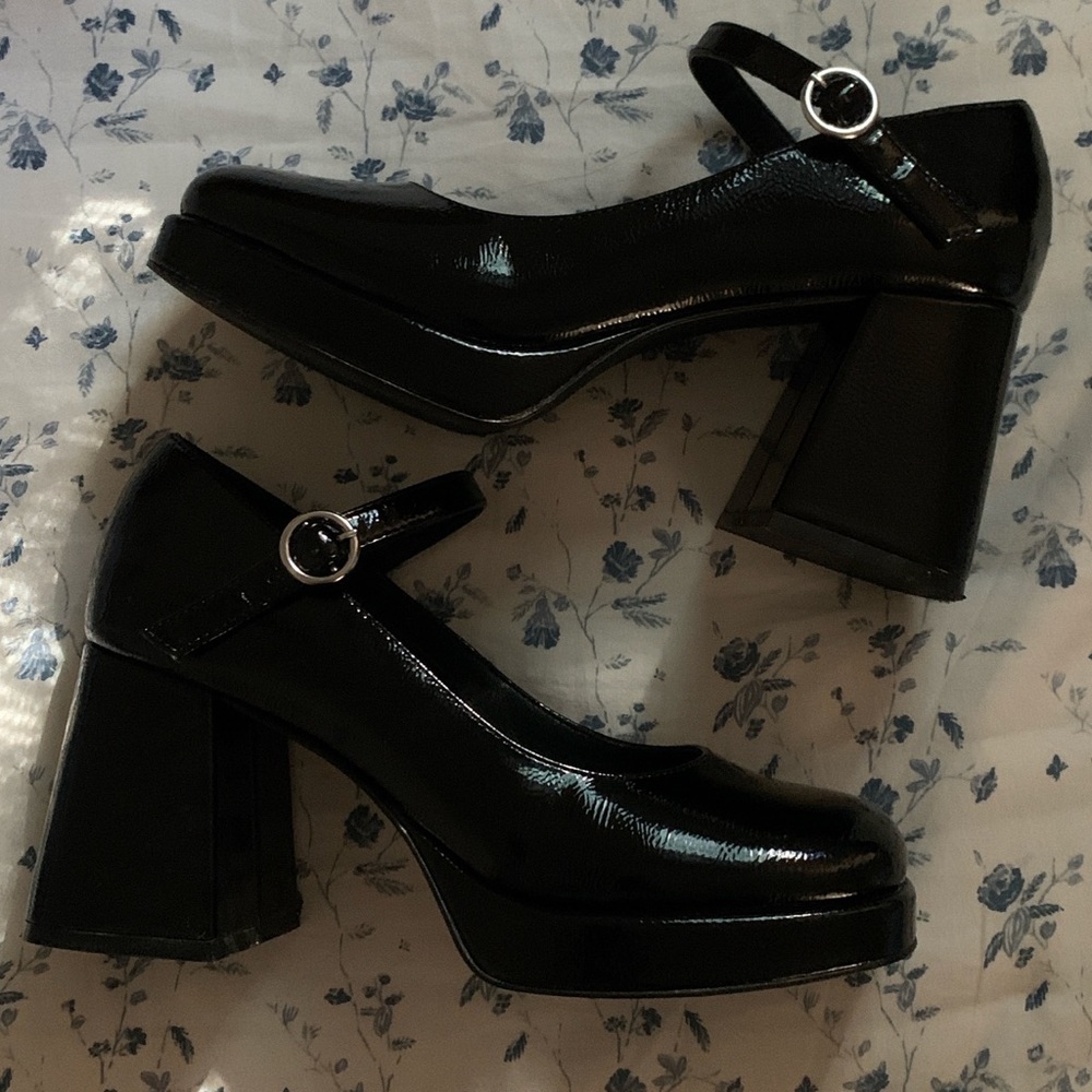 Steve madden Black pumps